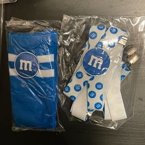 Adult blue M&M accessories